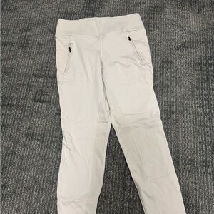 Light Grey Fleece-Lined Leggings for Skiing & Winter Activities